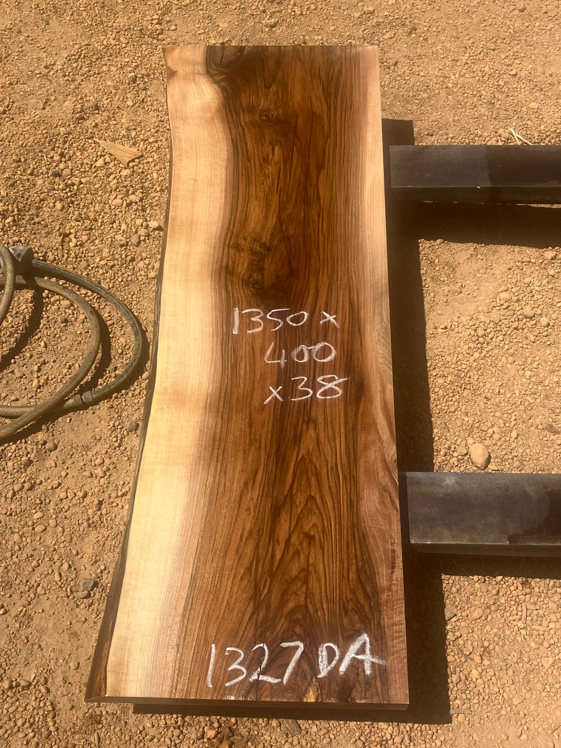 1327DA English Walnut
