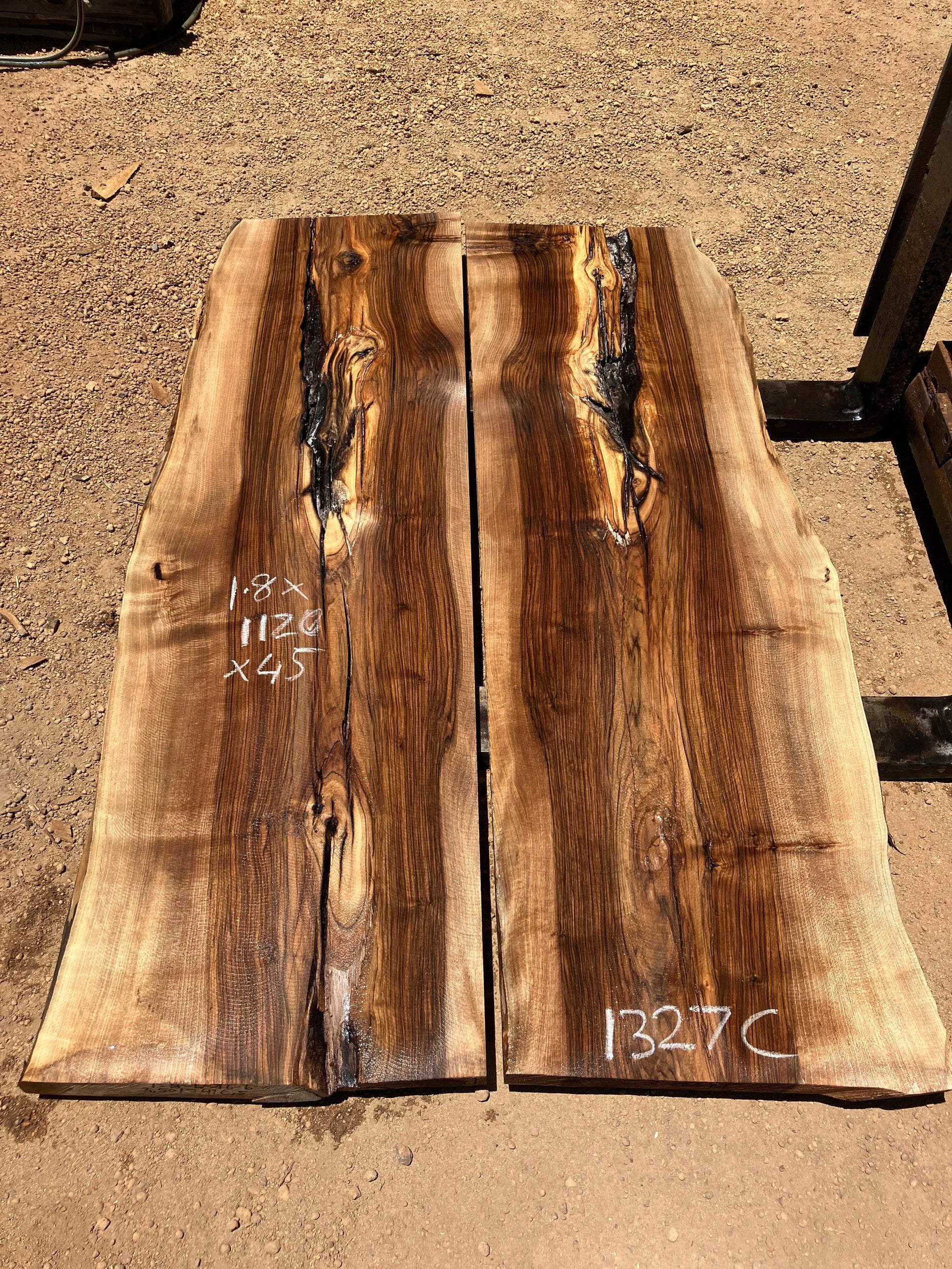 1327C English Walnut