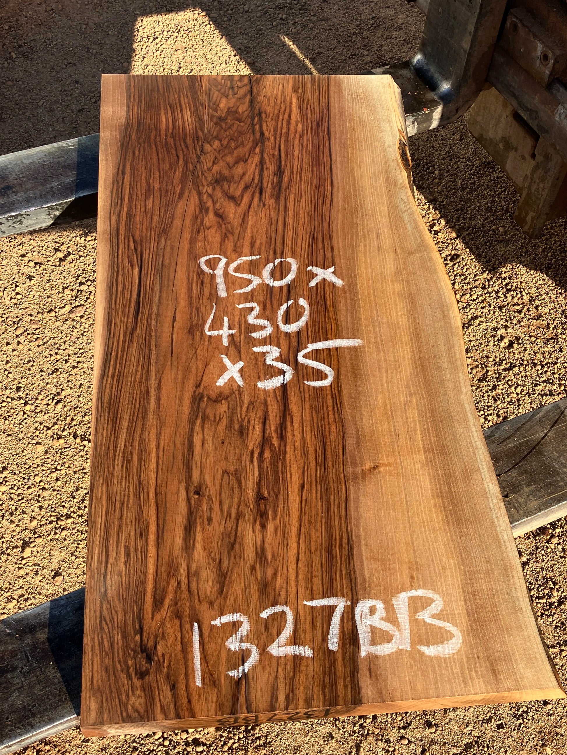 1327BB English Walnut